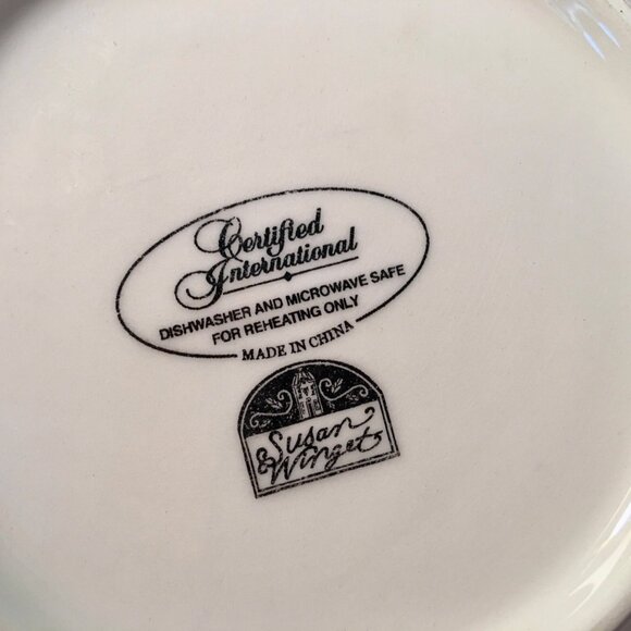 Tumbling Snowmen Dinner Plates, Salad Plates and Mugs - Picture 7 of 11